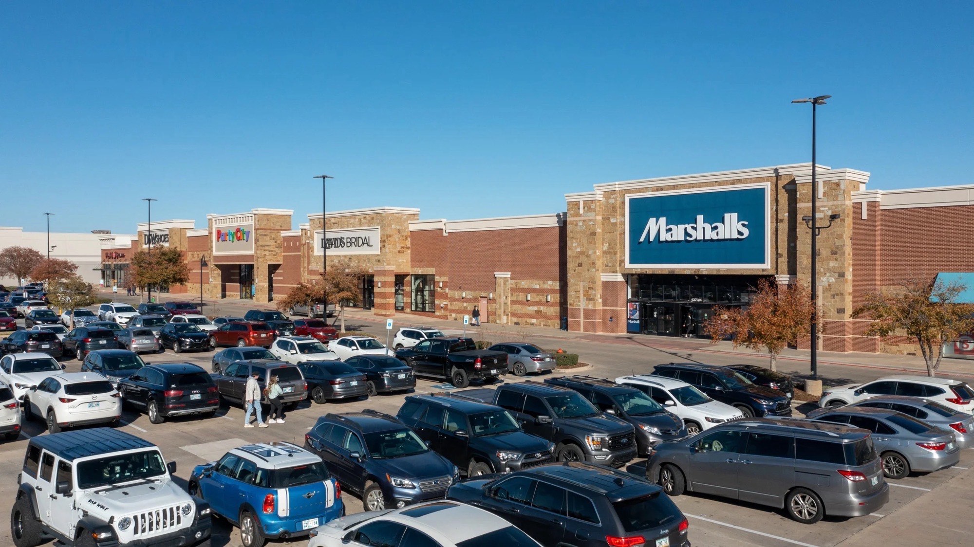 Local Investors Add North OKC's Memorial Square to Power-Center Portfolio