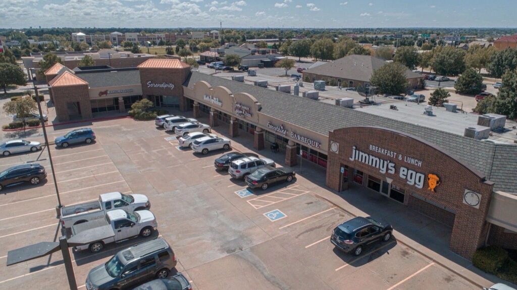 North Pointe Shoppes at Quail Springs photo 1