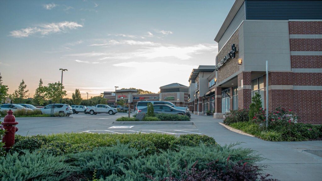 Shoppes at Fox Lake photo 5