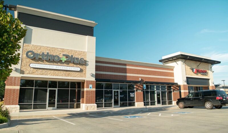 Shoppes at Fox Lake