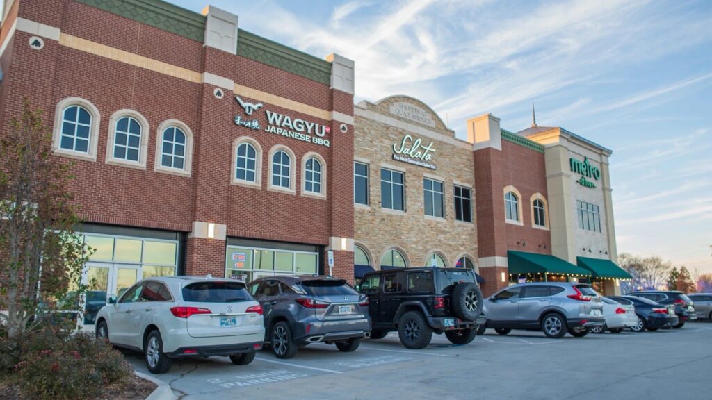 Shoppes at Quail Springs photo 8